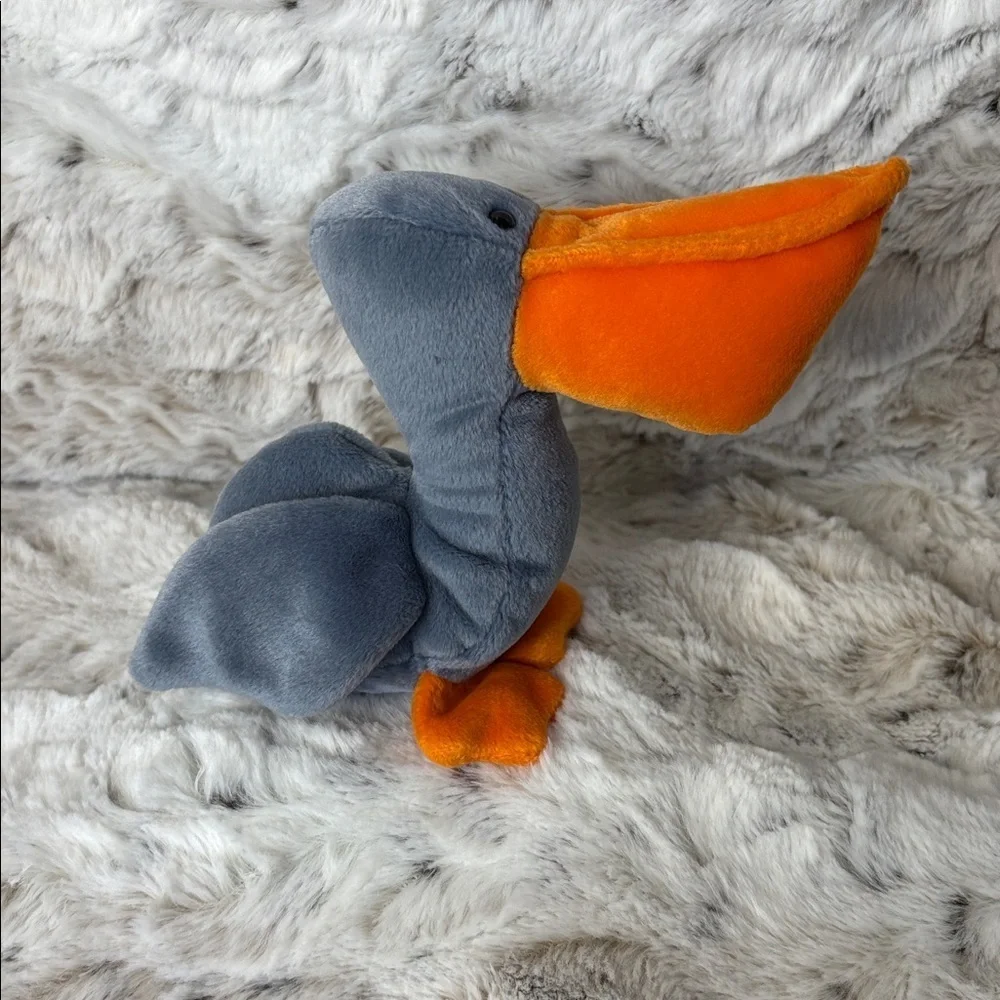 Ty Original Beanie Baby Scoop the Pelican. 1996